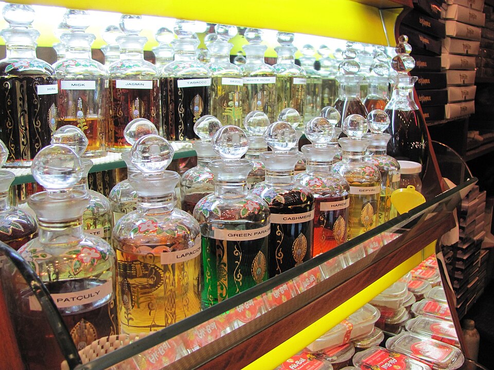 عطرهای لوکس
